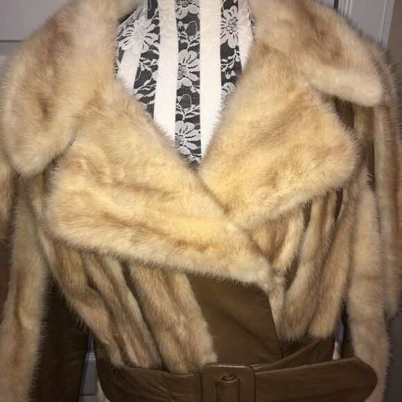 Gorgeous Mink and Leather Coat with Belt - Picture 2 of 12